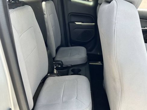 Used 2017 Chevrolet Colorado W/T w/ Custom Special Edition RWD image 17