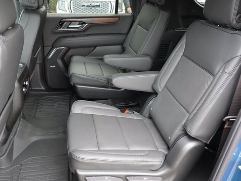 New 2026 GMC Yukon XL Denali w/ LPO, Floor Liner Package AWD/4WD image 21