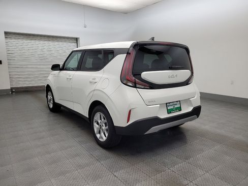 Used 2025 Kia Soul LX image 5