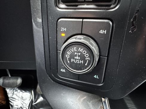 Used 2023 Ford F150 Lariat w/ Equipment Group 502A High AWD/4WD image 22