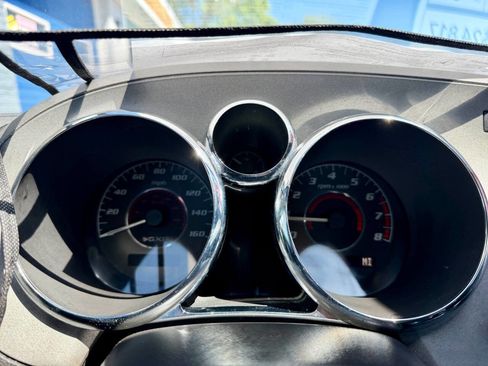 Used 2009 Pontiac Solstice GXP w/ Premium Package RWD image 35