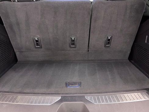 Used 2023 Chevrolet Tahoe Premier AWD/4WD image 23