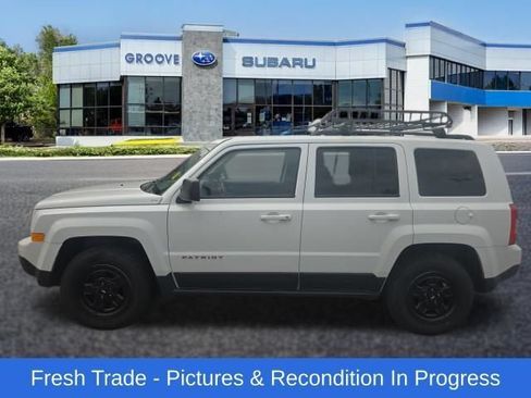 Used 2016 Jeep Patriot Sport w/ Power Value Group AWD/4WD image 2