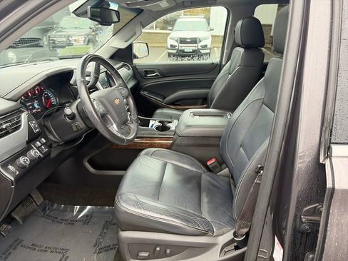Used 2017 Chevrolet Tahoe LT w/ LT Signature Package image 5