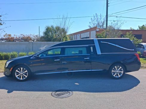 Used 2014 Cadillac XTS Hearse FWD image 1