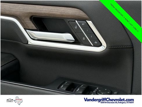 Used 2024 Chevrolet Silverado 2500 High Country w/ High Country Premium Package AWD/4WD image 17