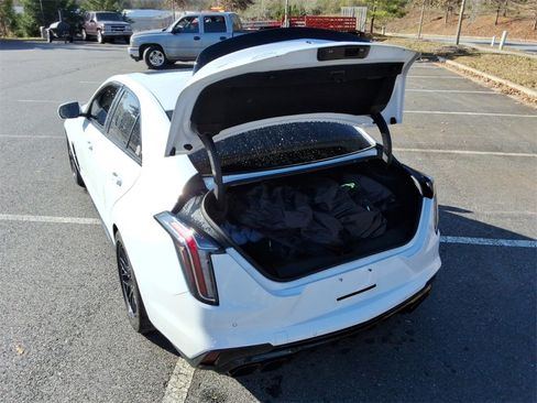 Used 2023 Cadillac CT4 V Blackwing w/ LPO, Blue Accent Package image 11