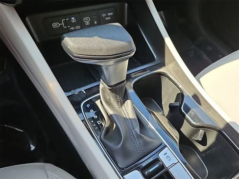 Used 2025 Hyundai Tucson SEL image 14