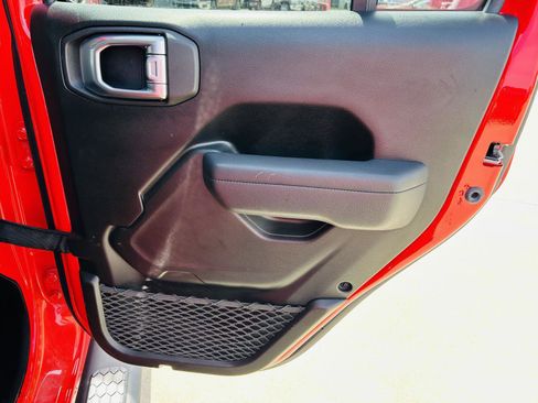 Used 2024 Jeep Wrangler Sport S image 26