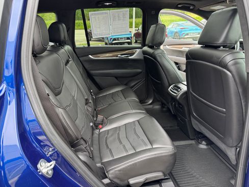 Used 2025 Cadillac XT6 Sport w/ Platinum Package image 34