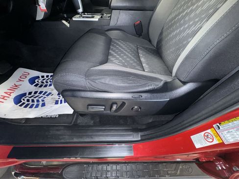 Used 2019 Toyota Tundra SR5 w/ TRD Off Road Package image 19