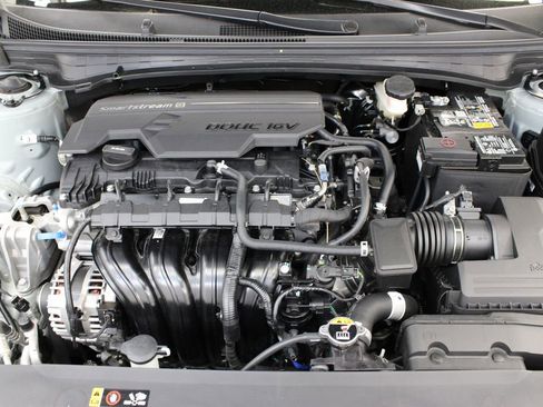 Used 2025 Kia K4 LXS image 29