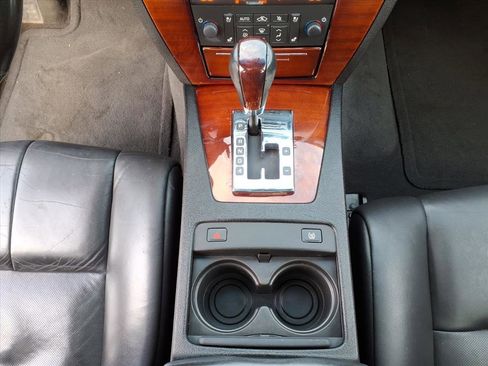 Used 2006 Cadillac STS w/ Preferred Equipment Group image 21