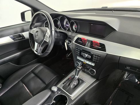 Used 2013 Mercedes-Benz C 250 Sedan image 10