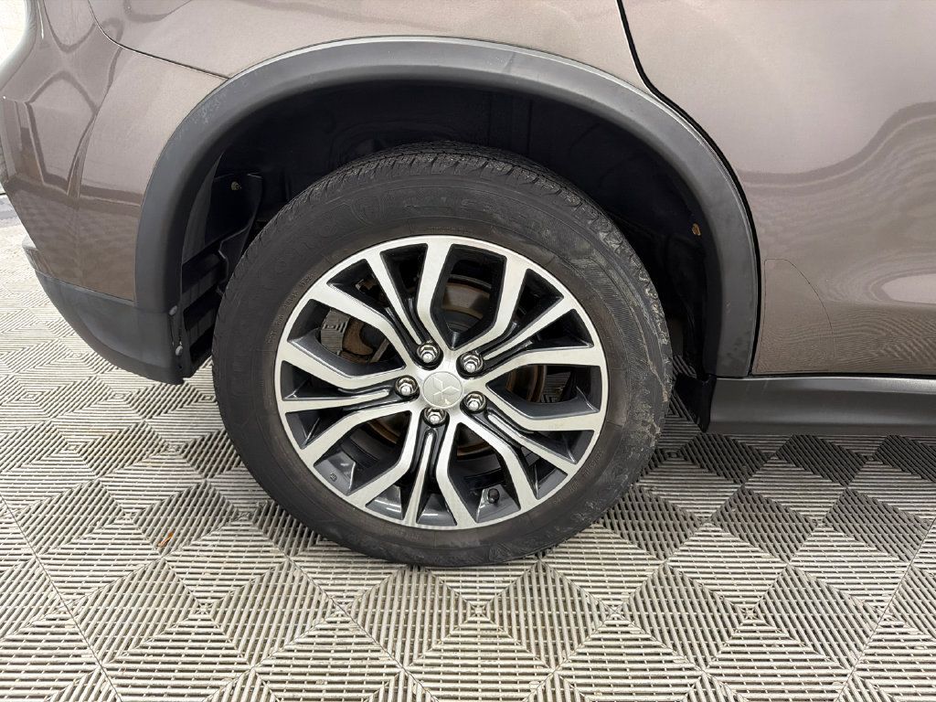 Used 2019 Mitsubishi Outlander Sport ES FWD image 17