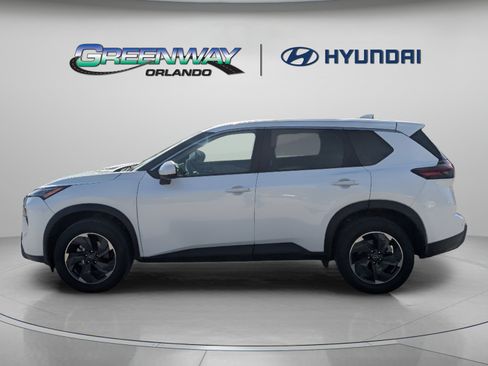 Used 2025 Nissan Rogue SV FWD image 5