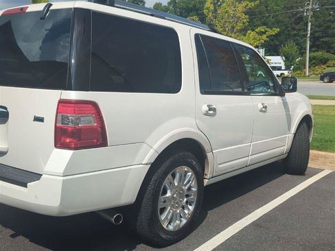 Used 2013 Ford Expedition Limited RWD image 4