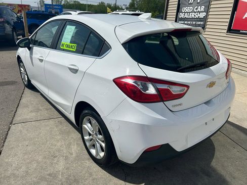 Used 2019 Chevrolet Cruze LT FWD image 7