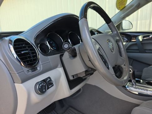 Used 2017 Buick Enclave Convenience FWD image 13