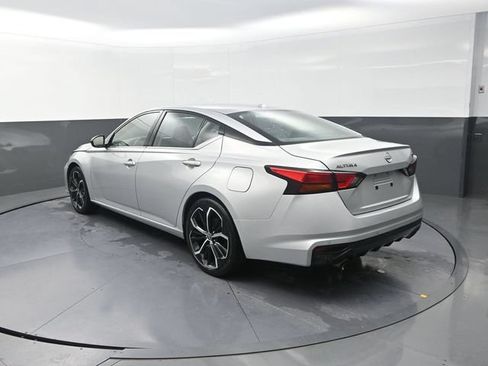 Used 2024 Nissan Altima 2.5 SR FWD image 6
