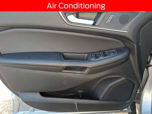 Used 2022 Ford Edge SEL w/ Convenience Package image 12