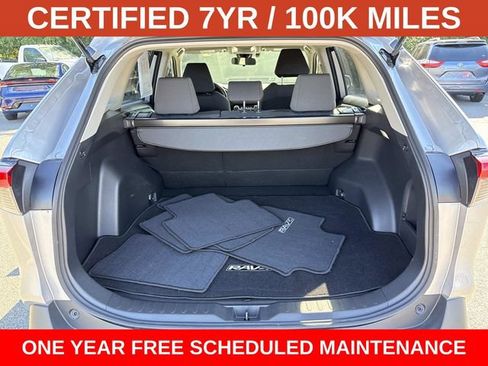 Used 2023 Toyota RAV4 XLE w/ XLE Grade Weather Package AWD/4WD image 12