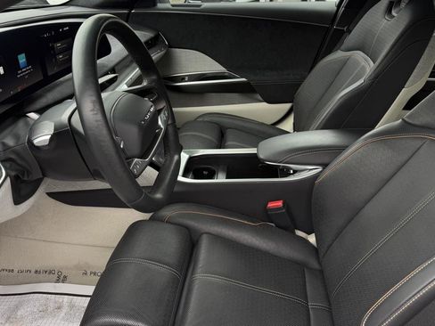 Used 2023 Lucid Air Grand Touring image 13
