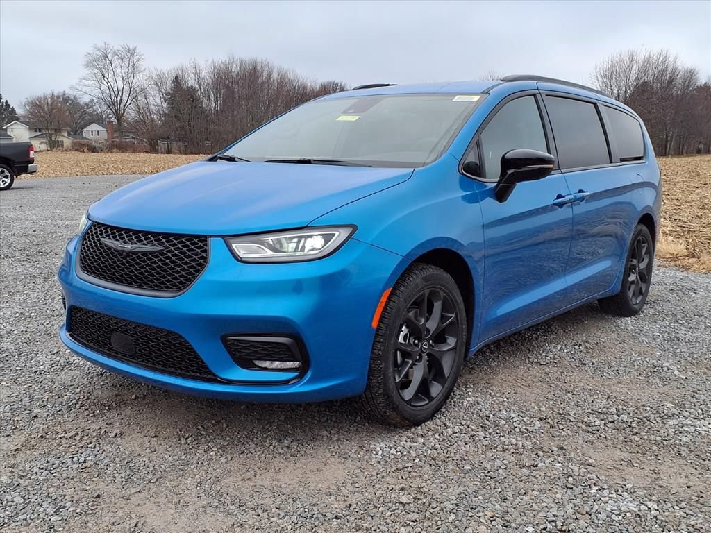 New 2026 Chrysler Pacifica Select w/ S Appearance Package FWD image 25