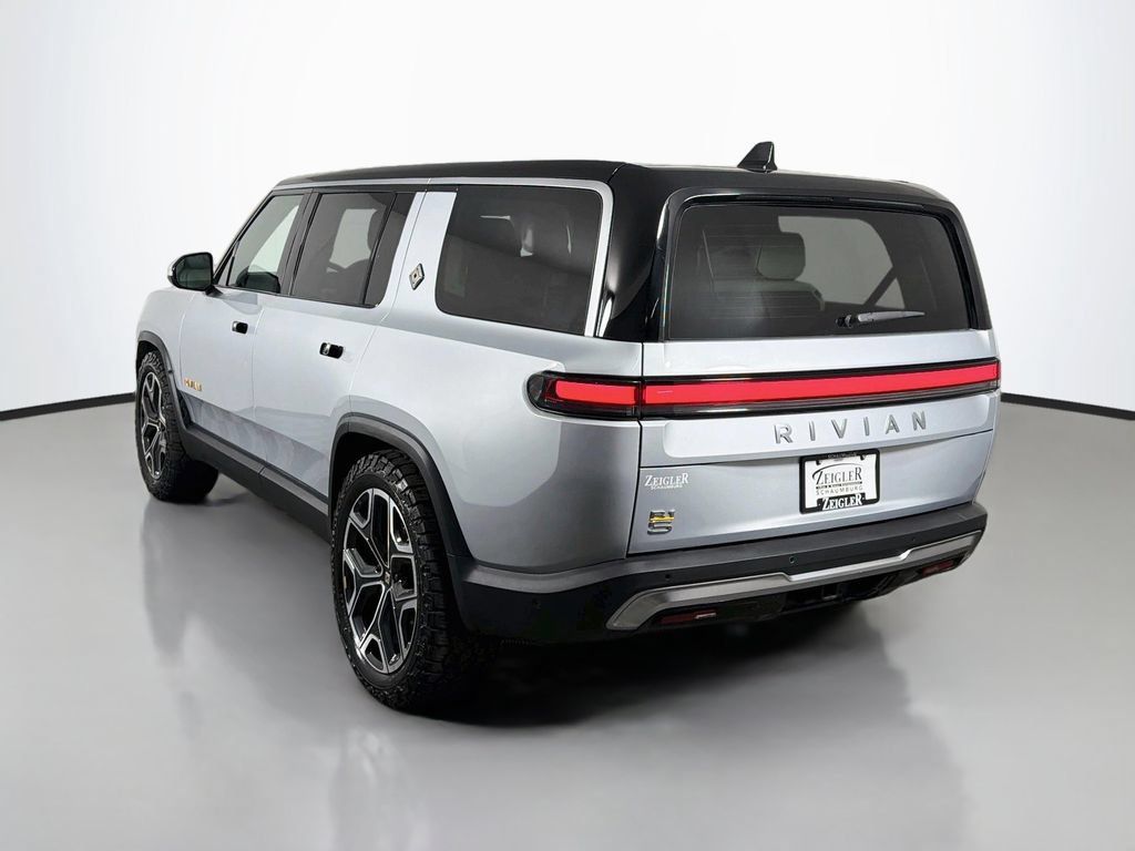 Used 2024 Rivian R1S Adventure Quad AWD/4WD image 5