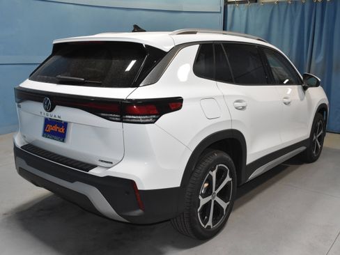 New 2026 Volkswagen Tiguan SE AWD/4WD image 21