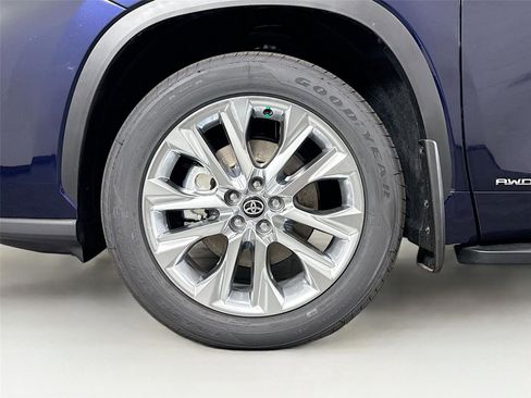 New 2026 Toyota Highlander Limited image 44