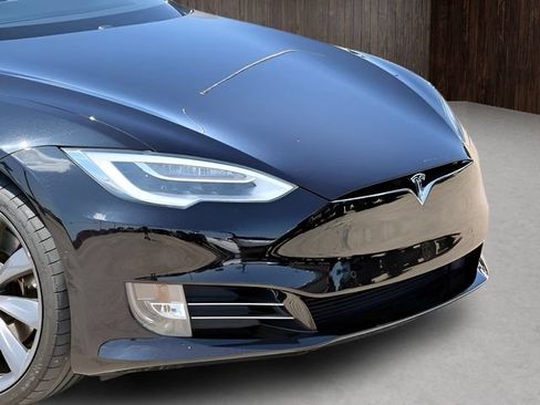 Used 2016 Tesla Model S 60 RWD image 9