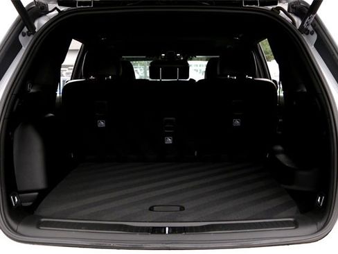 Used 2023 Jeep Grand Cherokee Altitude image 28