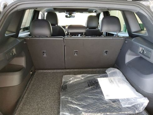 Used 2025 Volkswagen Tiguan SE R-Line AWD/4WD image 29