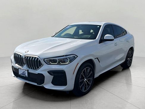 Used 2022 BMW X6 xDrive40i w/ Executive Package AWD/4WD image 3
