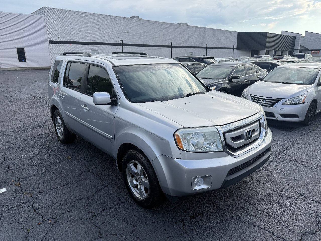 Used 2010 Honda Pilot EX-L image 6