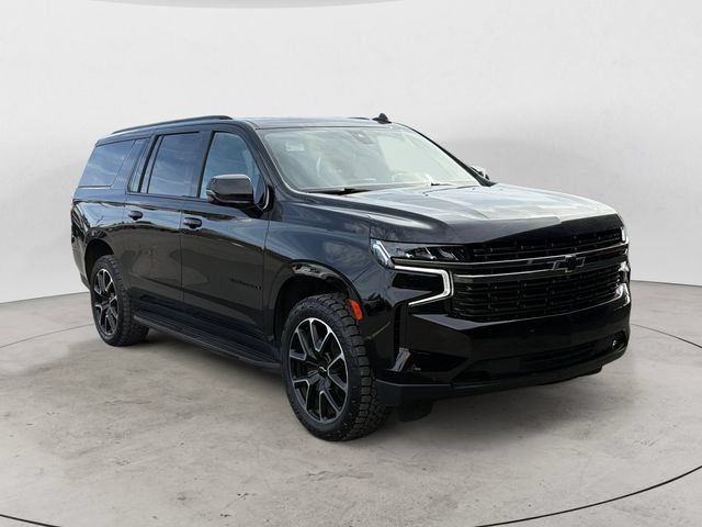 Used 2022 Chevrolet Suburban RST w/ Luxury Package AWD/4WD image 7