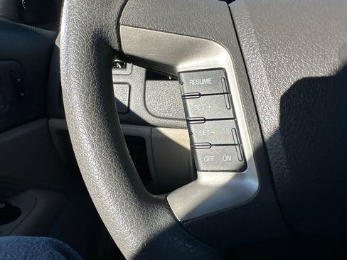 Used 2010 Ford Fusion SE image 18