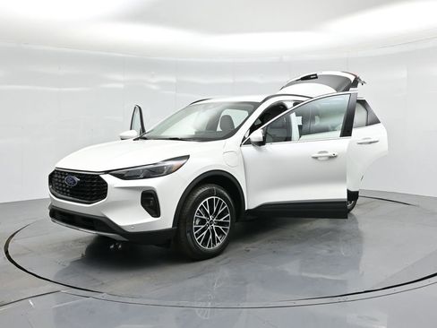 New 2025 Ford Escape SE w/ PHEV Premium Package image 33