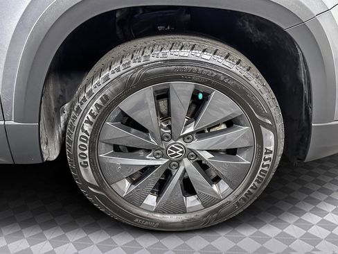 Used 2022 Volkswagen Taos S image 32