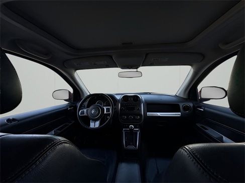 Used 2016 Jeep Compass High Altitude image 16