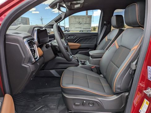 New 2026 GMC Canyon AT4 w/ Nightfall Essentials Package AWD/4WD image 17