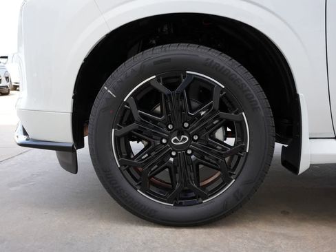 New 2026 INFINITI QX80 4WD image 26