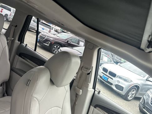 Used 2017 Buick Enclave Leather image 16