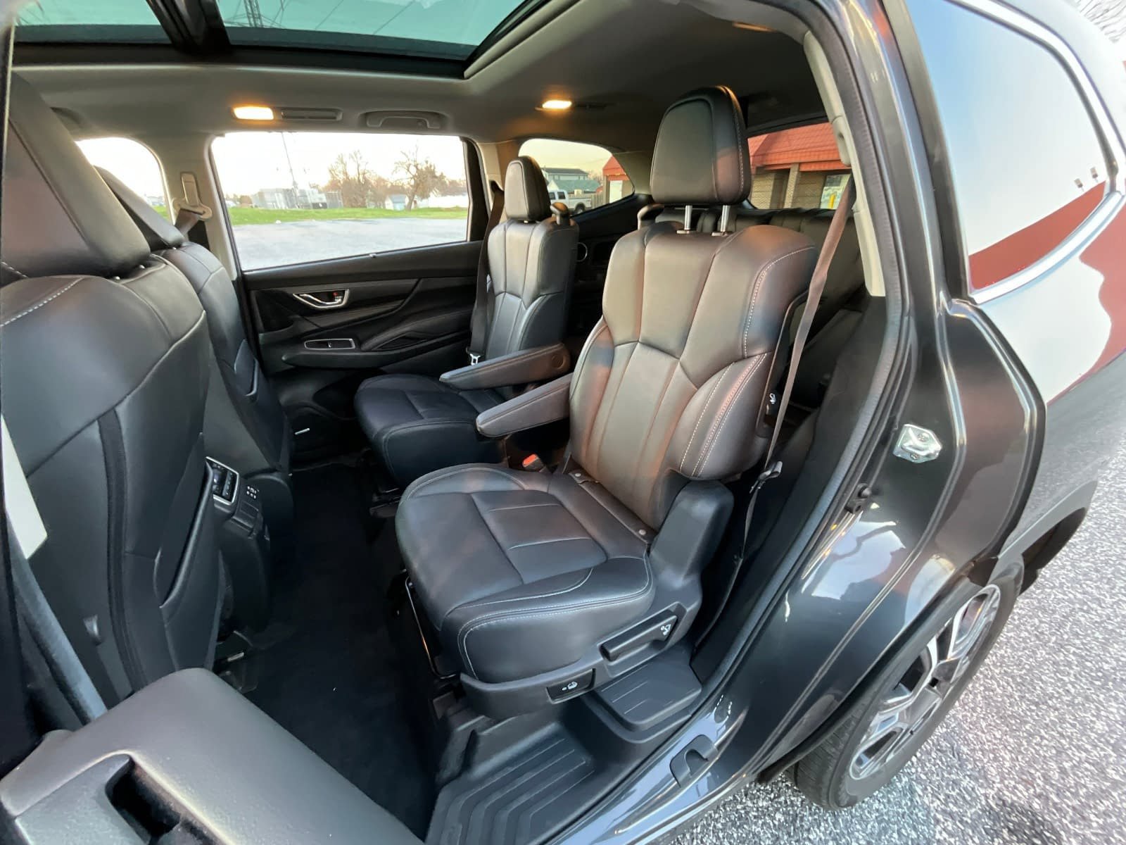 Used 2024 Subaru Ascent Limited w/ Technology Package AWD/4WD image 22