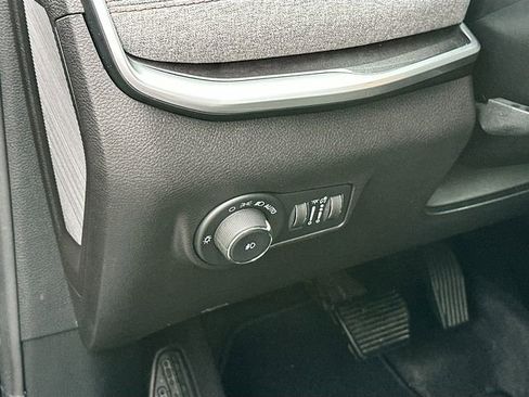 Used 2022 Jeep Compass Latitude w/ Sun and Sound Group image 10