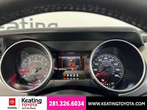 Used 2020 Ford Mustang GT Premium w/ Black Accent Package RWD image 20