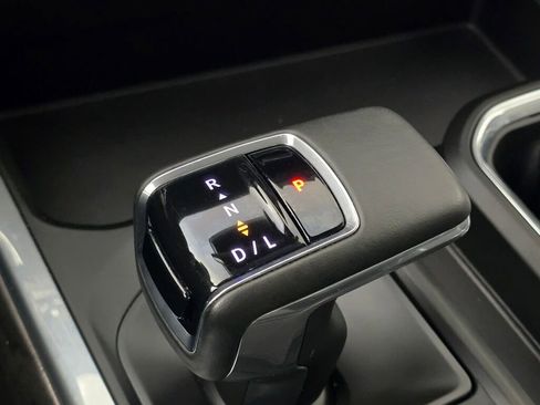 Used 2023 Chevrolet Silverado 1500 LTZ image 39