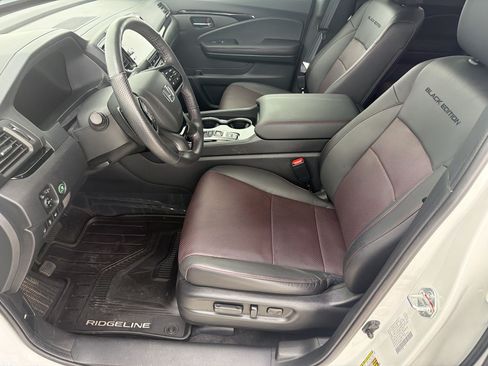 Used 2024 Honda Ridgeline Black Edition image 5