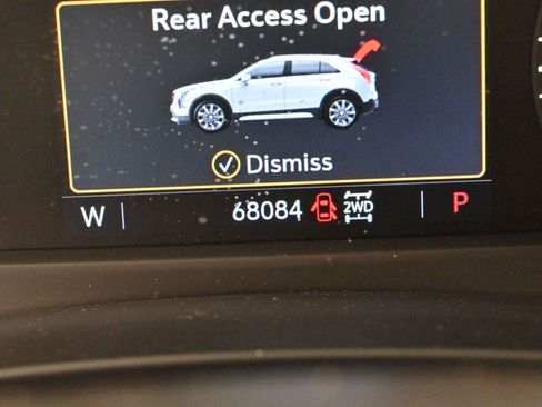 Used 2021 Cadillac XT4 Luxury w/ Cold Weather Package AWD/4WD image 21